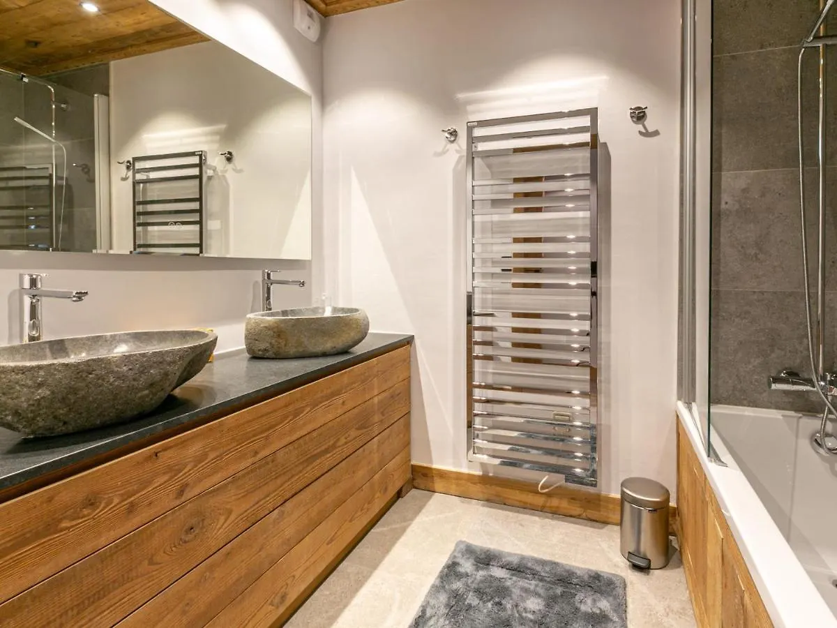 Luxueux 4 Pieces Avec Balcon, Cheminee Et Services Conciergerie A Val-D'Isere - Fr-1-694-65