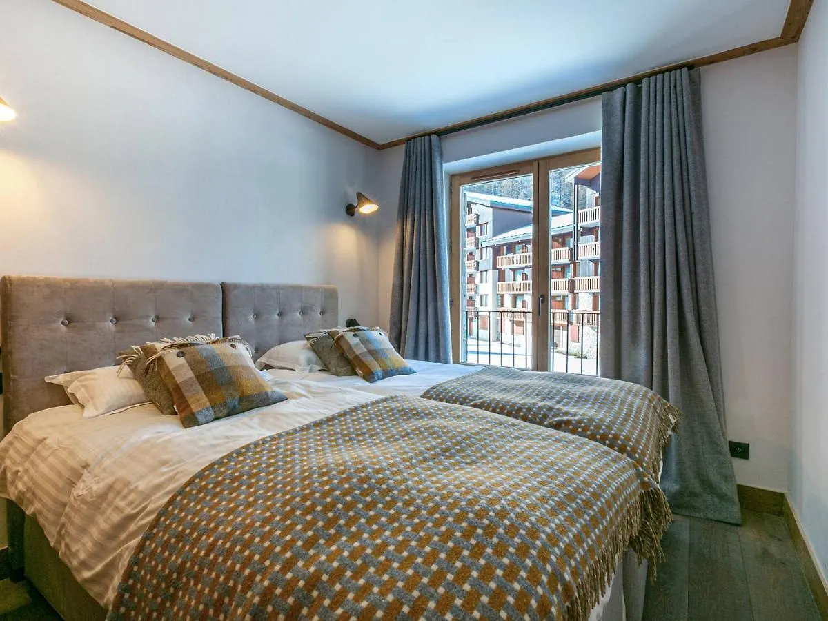 Apartment Luxueux 4 Pieces Avec Balcon, Cheminee Et Services Conciergerie A Val-D'Isere - Fr-1-694-65 France