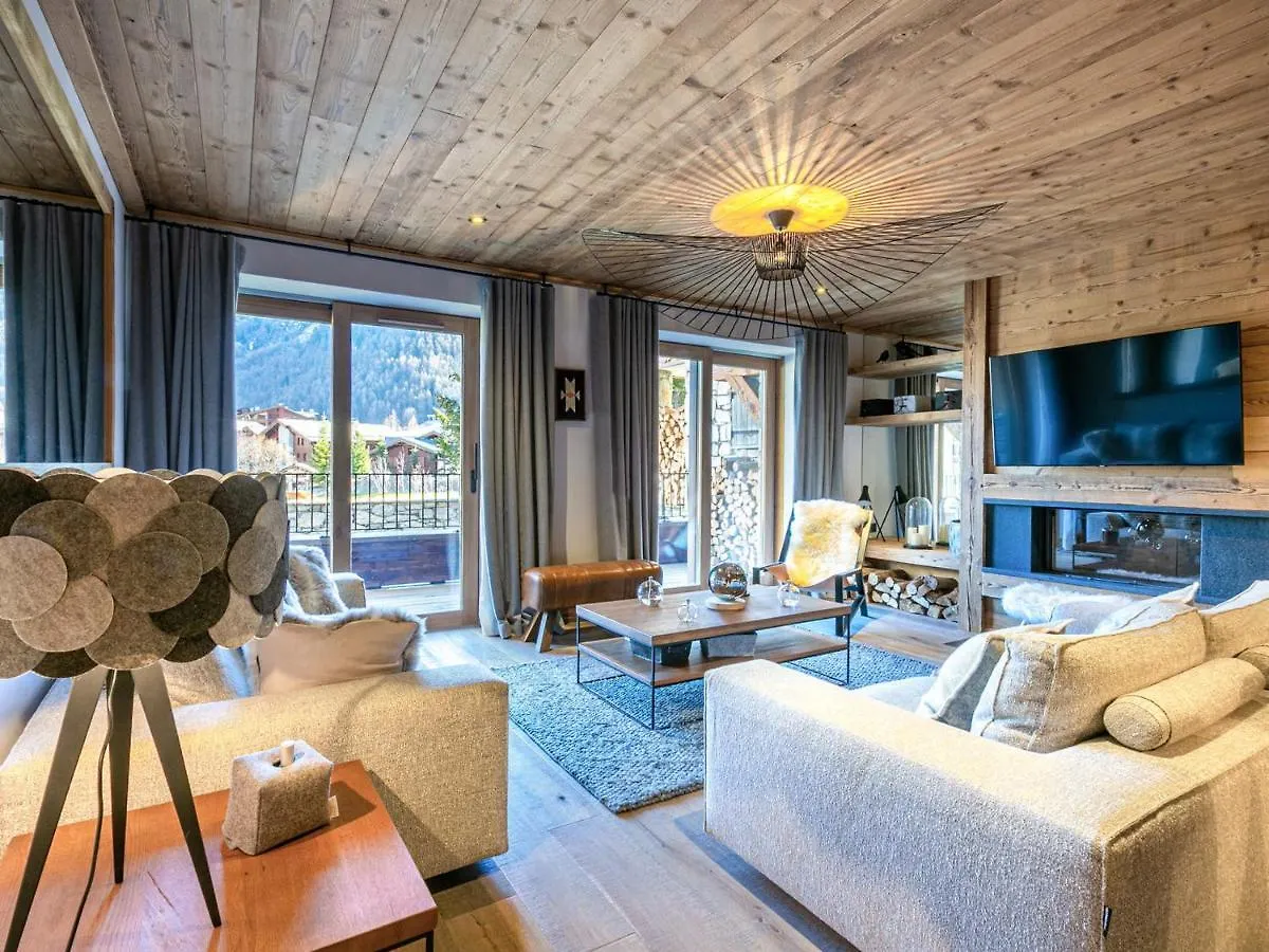 Luxueux 4 Pieces Avec Balcon, Cheminee Et Services Conciergerie A Val-D'Isere - Fr-1-694-65