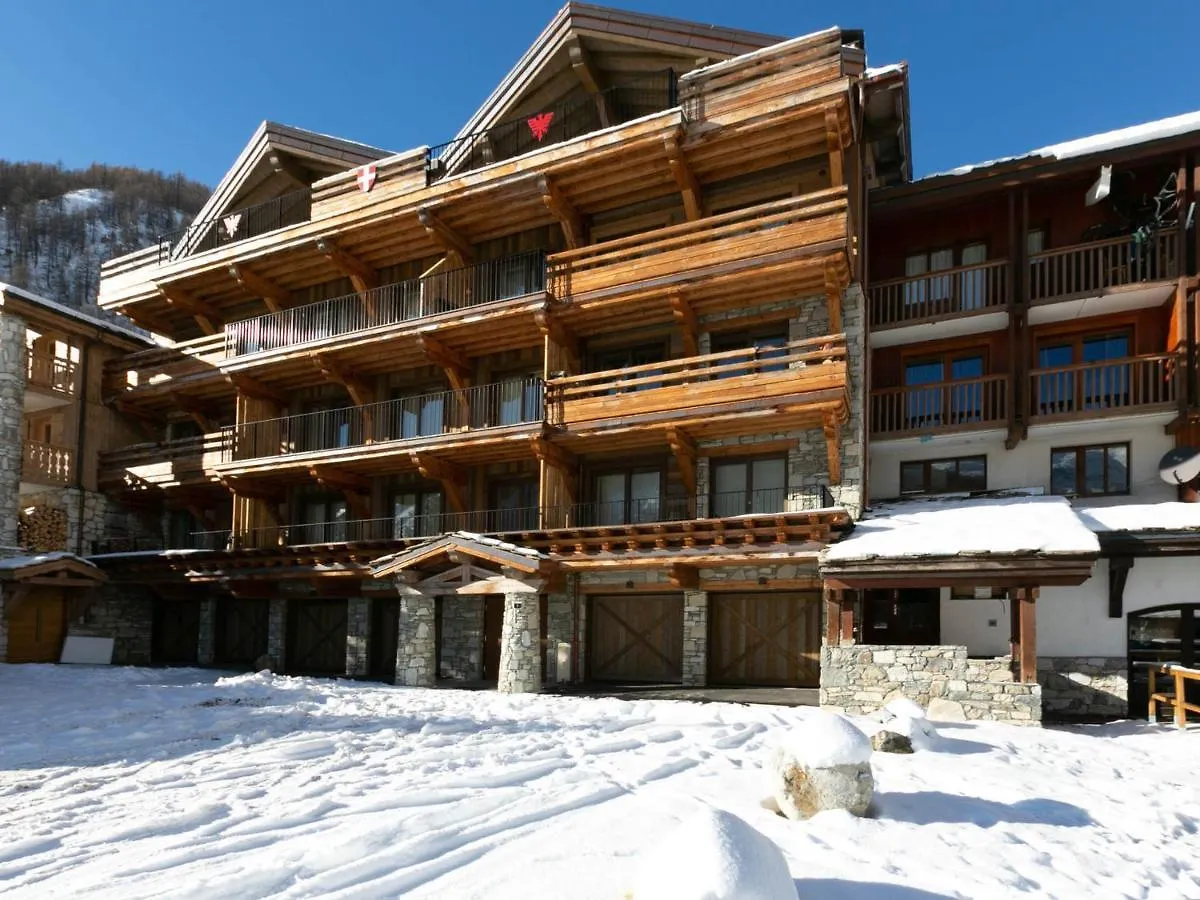 Luxueux 4 Pieces Avec Balcon, Cheminee Et Services Conciergerie A Val-D'Isere - Fr-1-694-65 0*,  France
